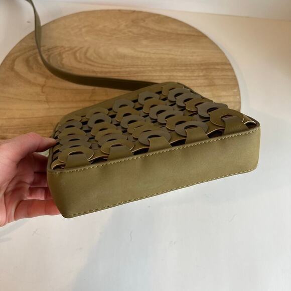 Green Woven Weaved Square Small Vegan Leather Crossbody Bag - Picture 5 of 16